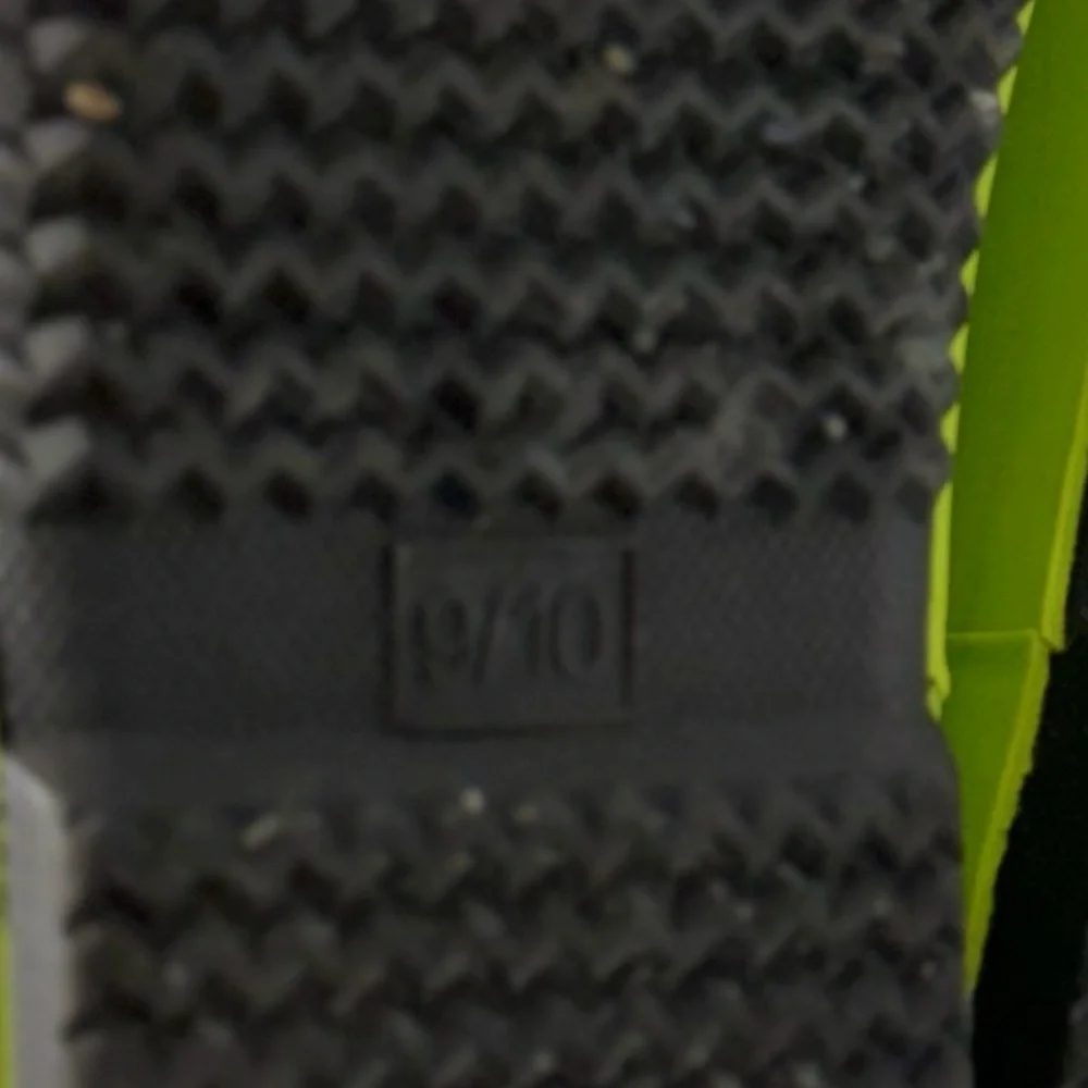 Member's Mark crocodile Boy's Easy Pull-On Lined Waterproof Rain Boots 9/10